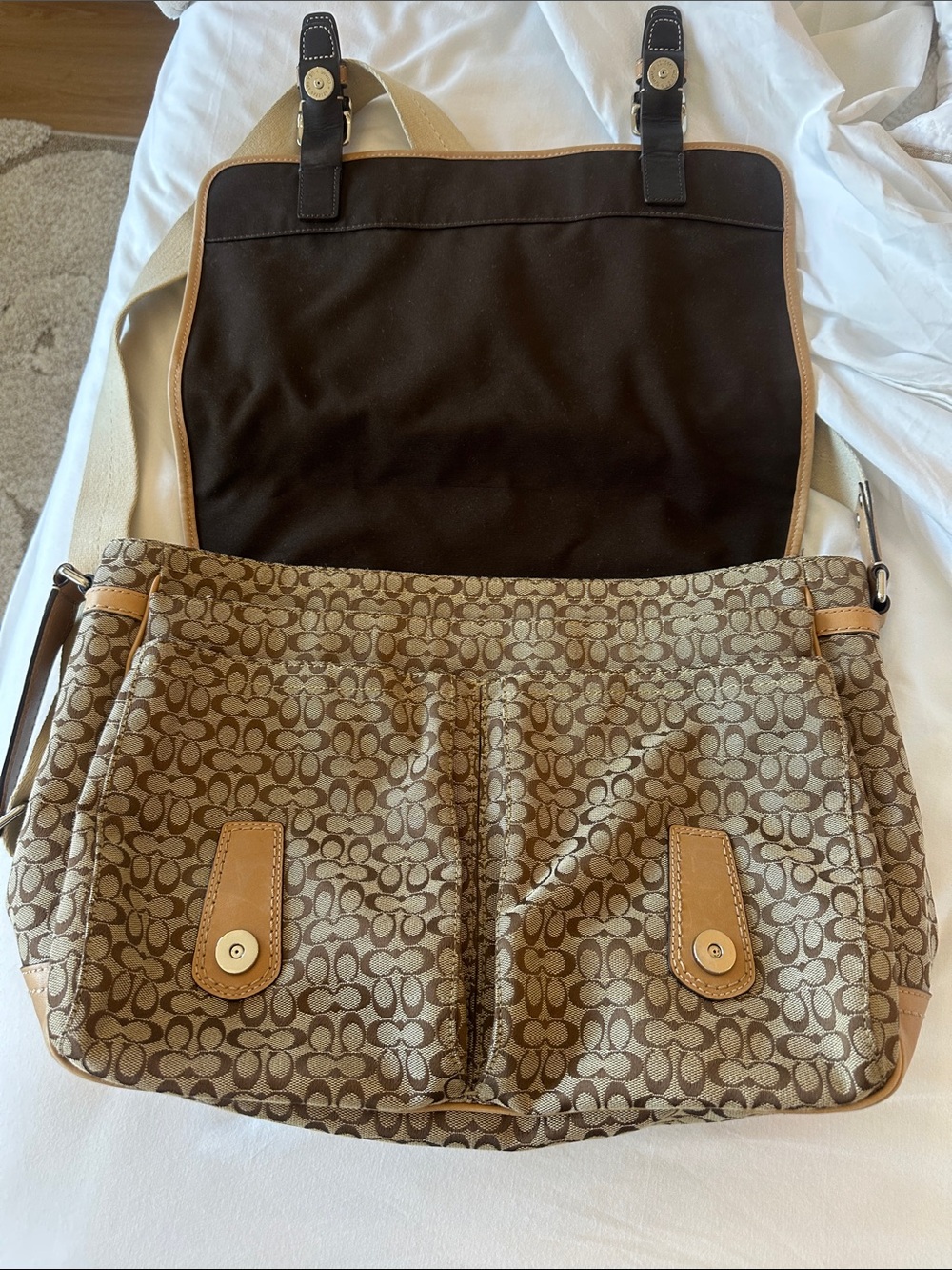 (Negotiable) Coach Signature Canvas Messenger Bag in Brown and Tan - Picture 2 of 4